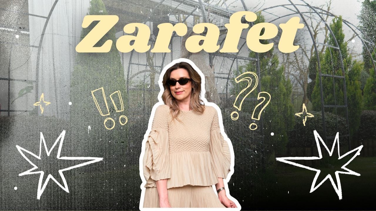 Zarafetiyle dikkat çeken ithal akordiyon kumaş pantolon etekli takım.
