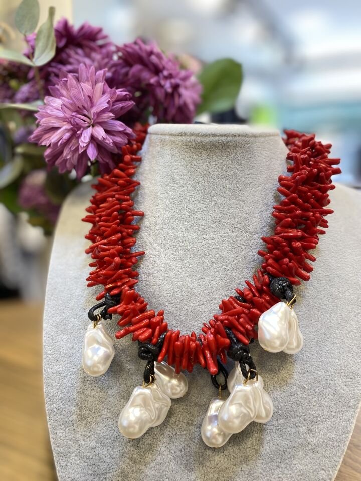 MERCAN VE İNCİ KO KIRMIZI-İNCİ