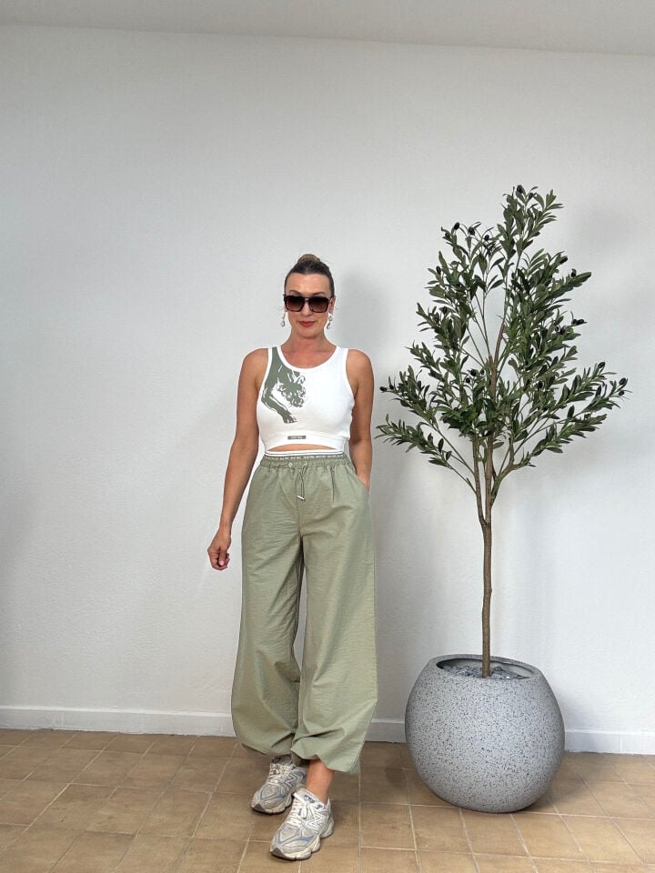CROP ATLETLİ PARAŞUT KUMAŞ PANTOLONLU TAKIM 0020