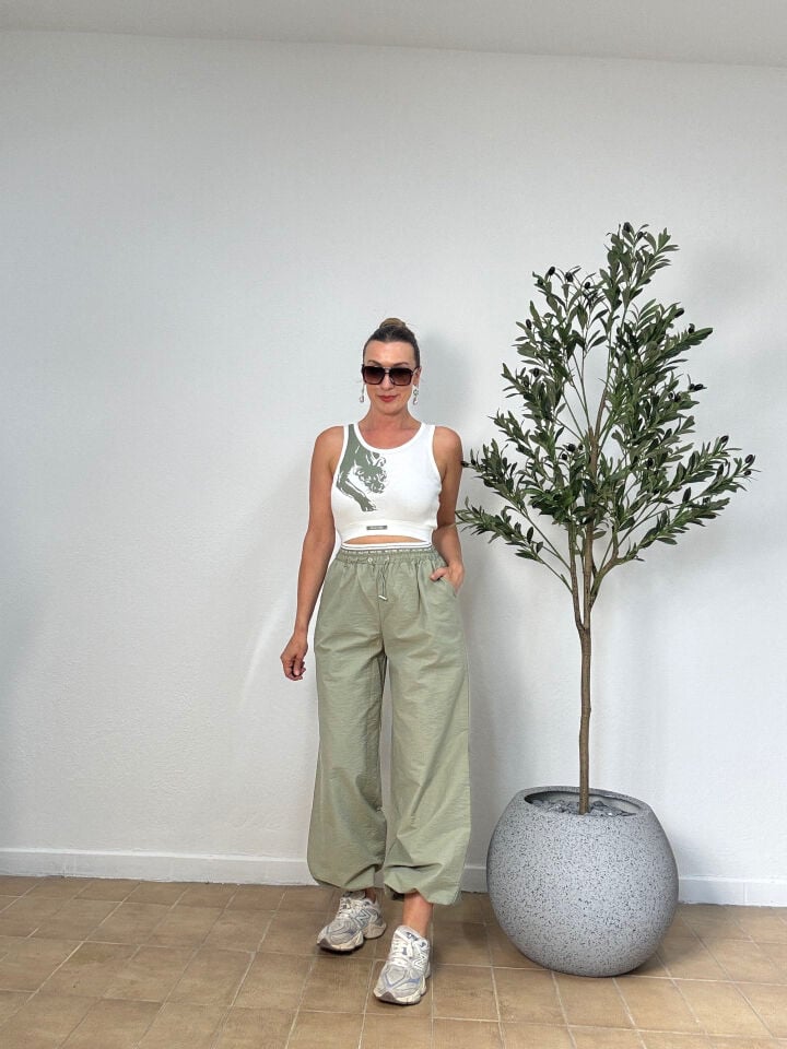 CROP ATLETLİ PARAŞUT KUMAŞ PANTOLONLU TAKIM 0020