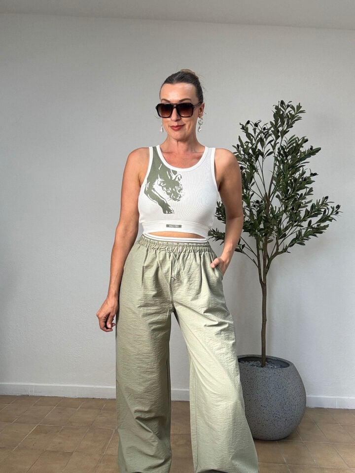 CROP ATLETLİ PARAŞUT KUMAŞ PANTOLONLU TAKIM 0020