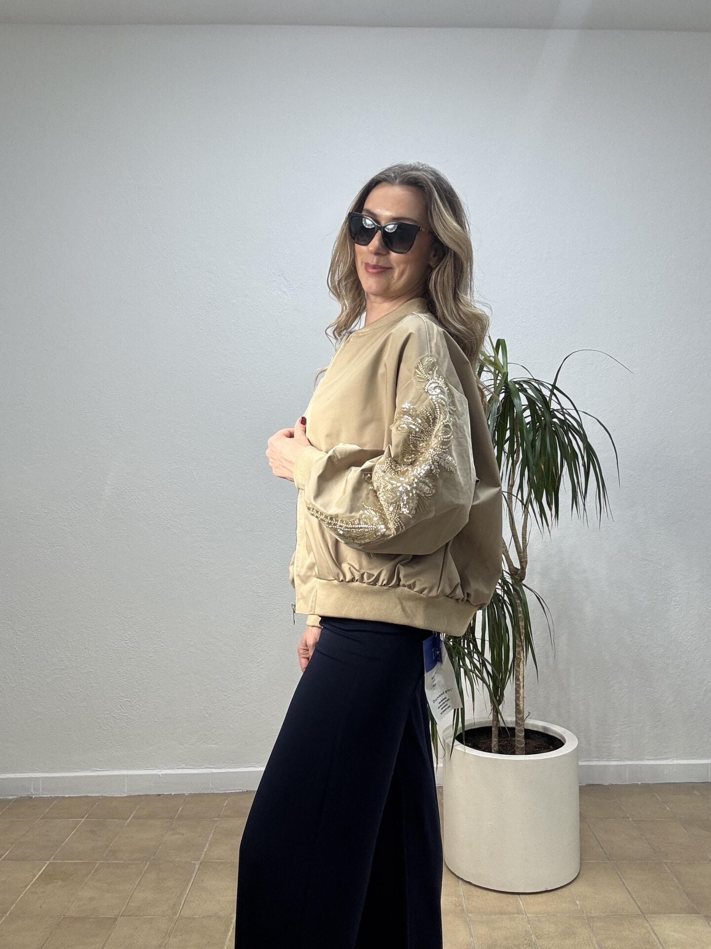 İTHAL KOLLARI TAŞLI MONT STD - Bej