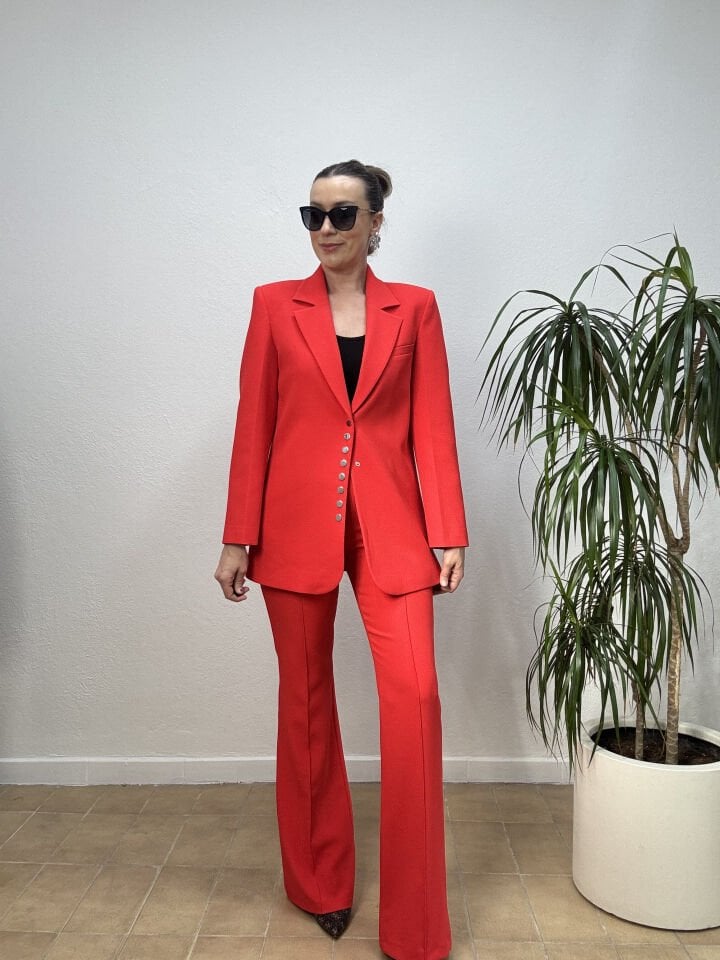 GÜMÜŞ DÜĞME DETAYLI ŞIK CEKETLİ TAKIM 42 - Mercan