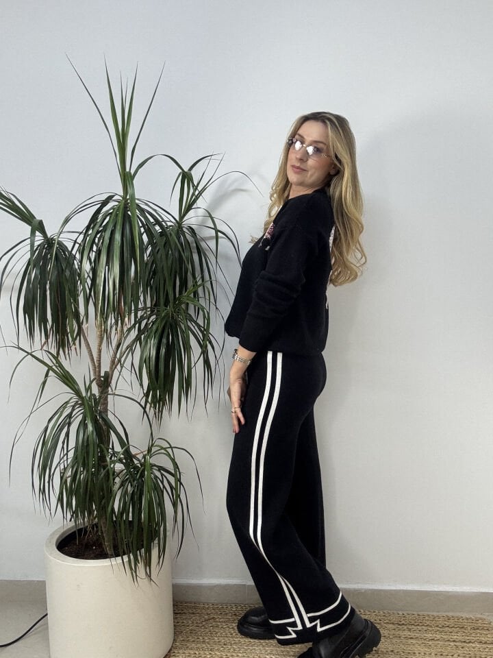 İTHAL AT DESENLİ TRİKO HIRKA TAKIM SİYAH / STD