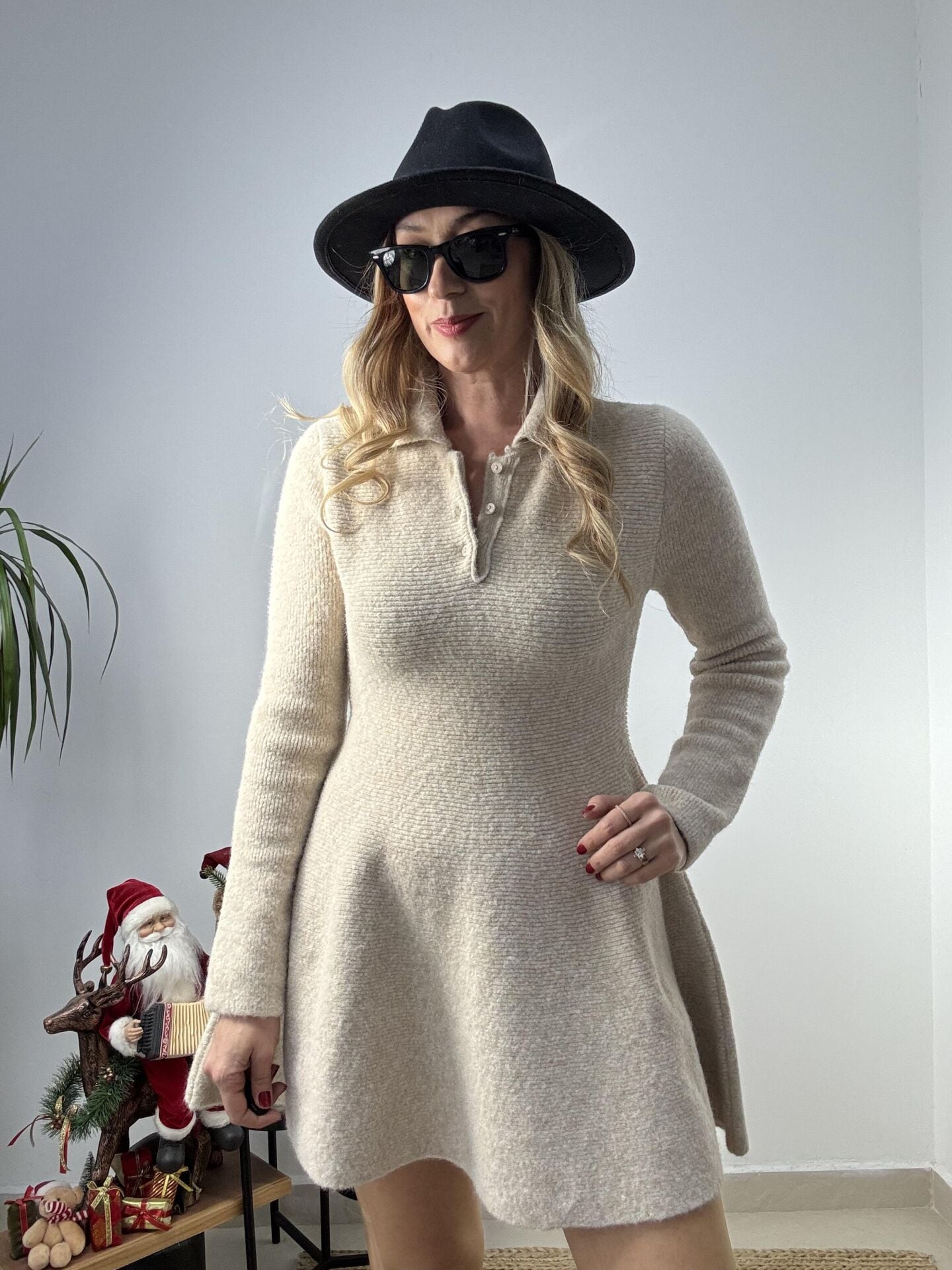 PEPLUM POLO YAKA DÜĞMELİ TRİKO ELBİSE AÇIK BEJ / STD