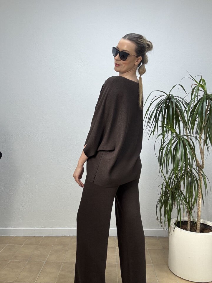 İTHAL MENDİL YAKA SİMLİ TRİKO TAKIM STD - Kahverengi