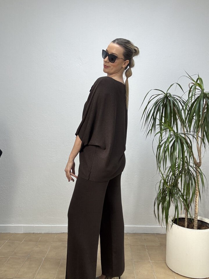 İTHAL MENDİL YAKA SİMLİ TRİKO TAKIM STD - Kahverengi