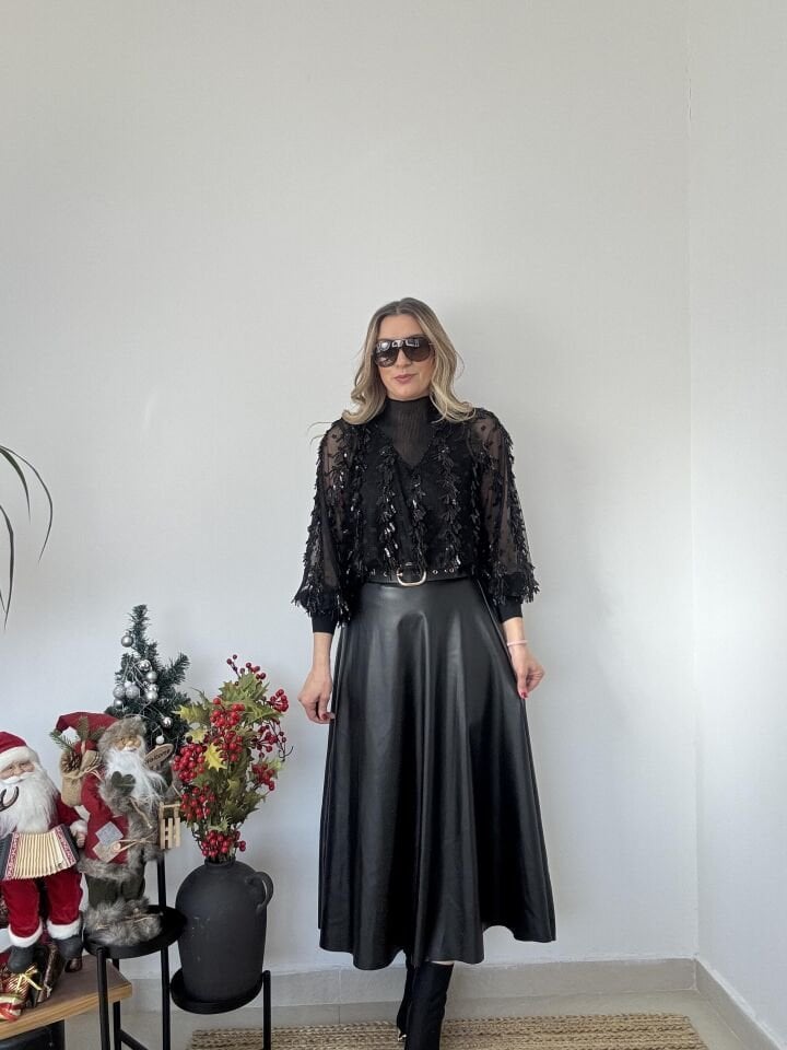 PÜSKÜL PAYETLİ BLUZ İTHAL SİYAH / STD