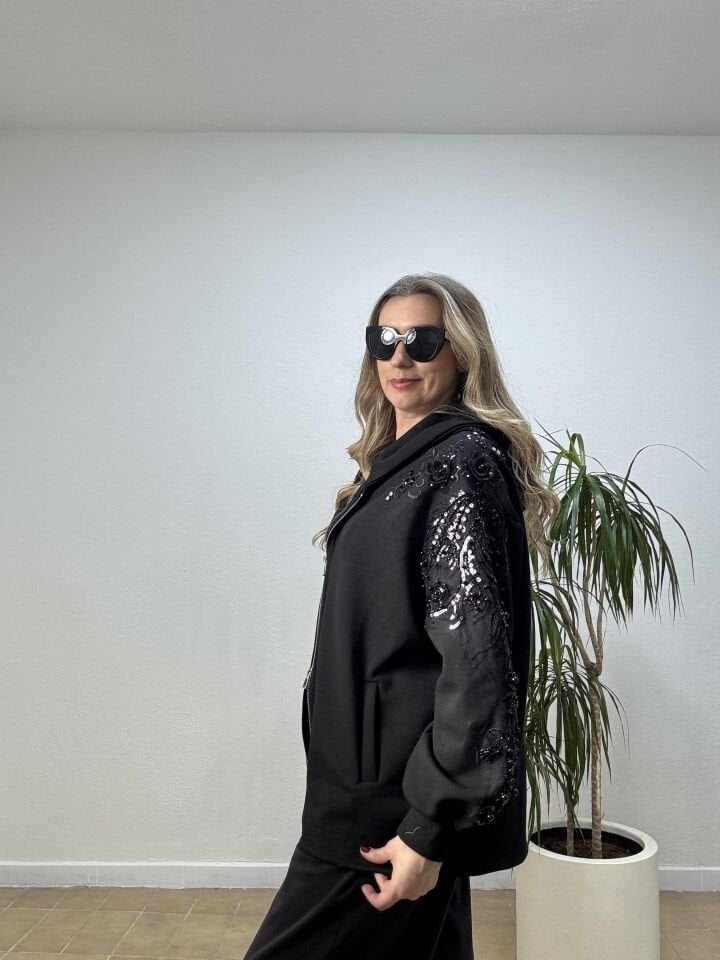 İTHAL KOLLARI TAŞLI KAPÜŞONLU SWEATSHIRT STD - Siyah