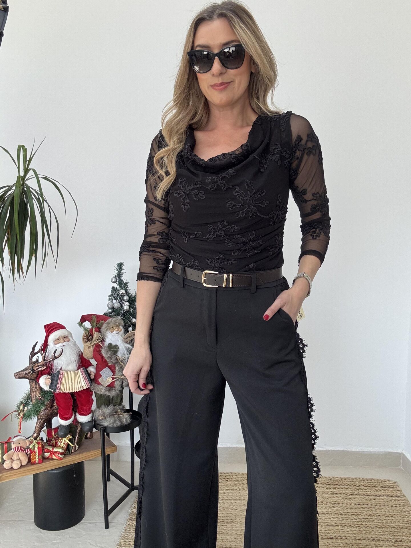 İTHAL KOLLARI TÜL BLUZ SİYAH / STD