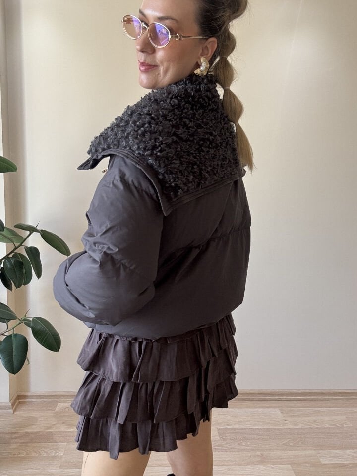 İTHAL TAŞ DÜĞMELİ YAKASI KÜRKLÜ MONT ANTRESİT / STD