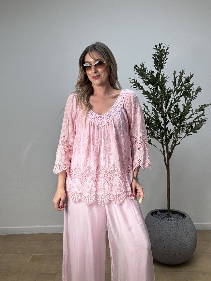 İTHAL YAKADA ZIMBA DETAYLI DANTELLİ İPEK BLUZ 1107 STD - Pembe