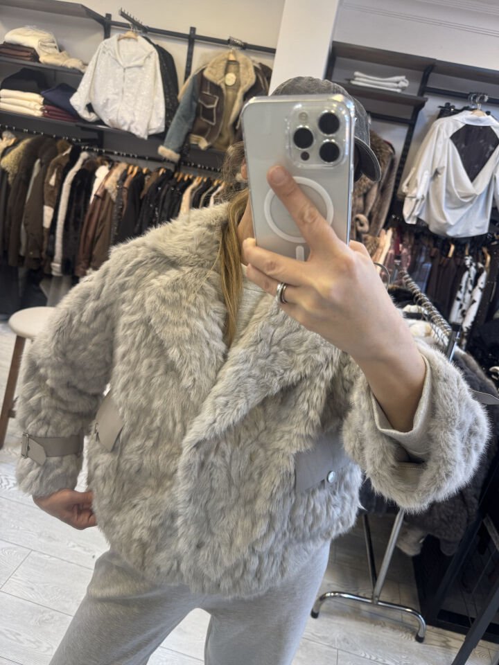 İTHAL CEPLERİ DERİ KISA KÜRK AÇIK GRİ / STD