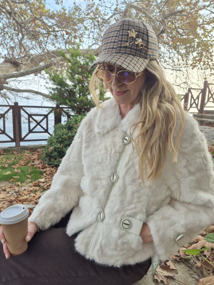 İTHAL DERİ DÜĞMELİ KISA KÜRK BEYAZ / STD