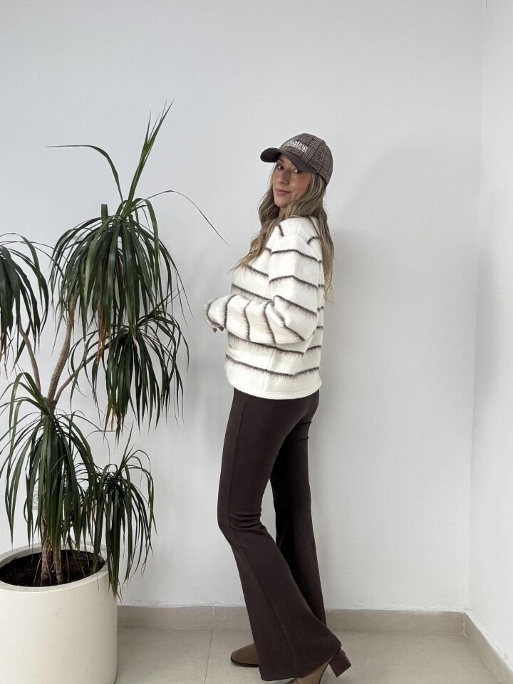 YÜN ÇİZGİLİ HIRKA  BEYAZ / M