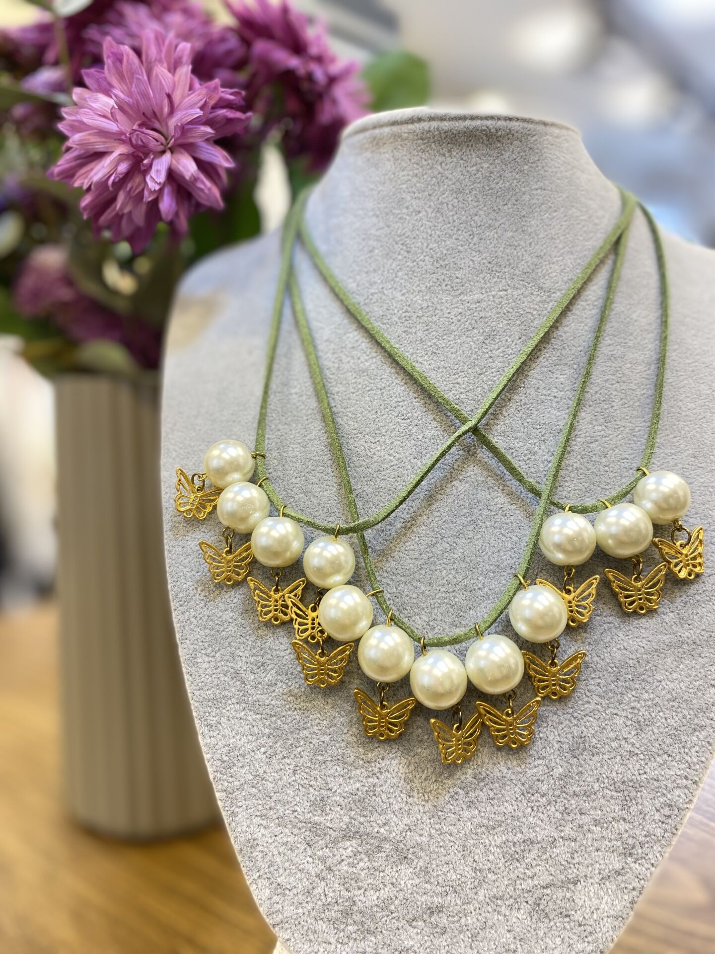 İNCİLİ KELEBEK FİGÜR KOL YEŞİL