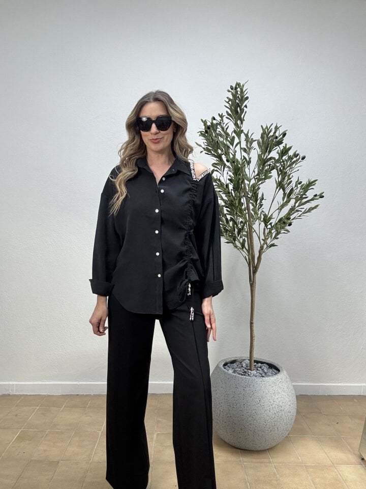 TEK OMUZU TAŞLI BLUZ SİYAH / L