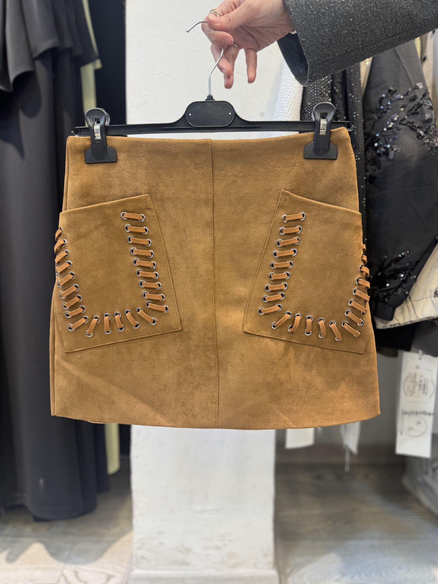 İTHAL NUBUK KISA ETEK TABA / XS