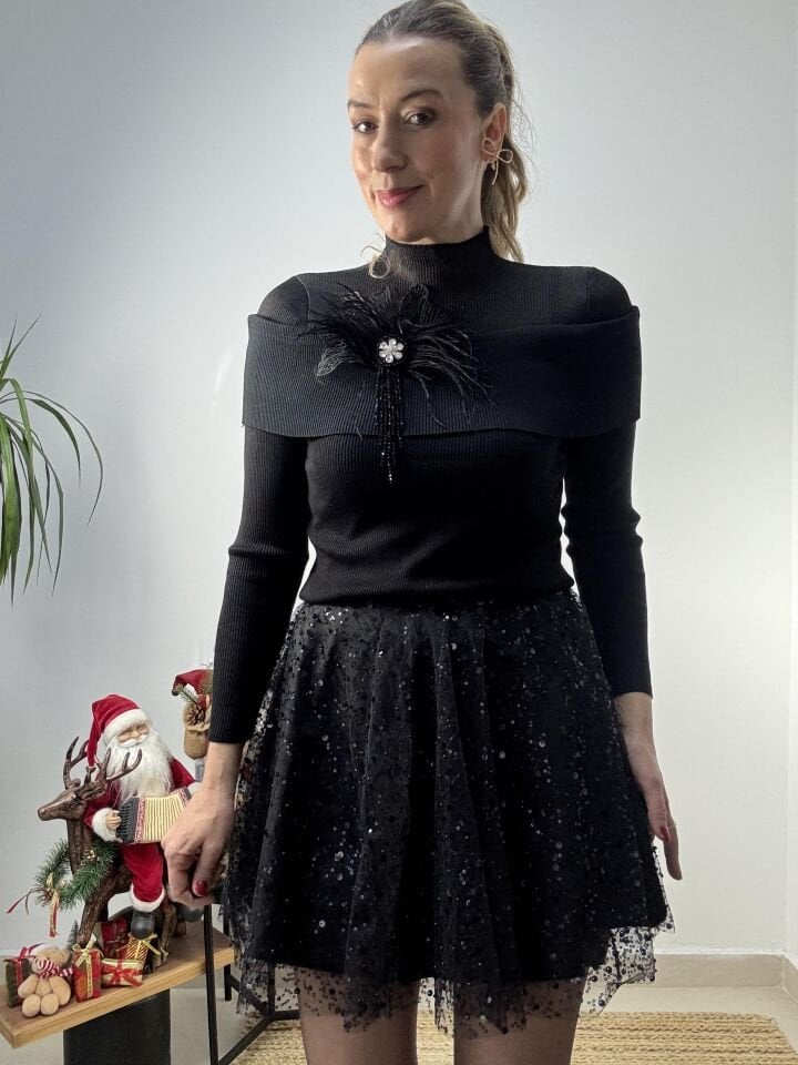 PAYETLİ KLOŞ ETEK SİYAH /M