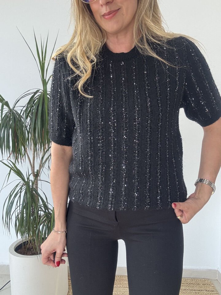 KISAKOLLU IŞILTILI TRİKO SİYAH / STD