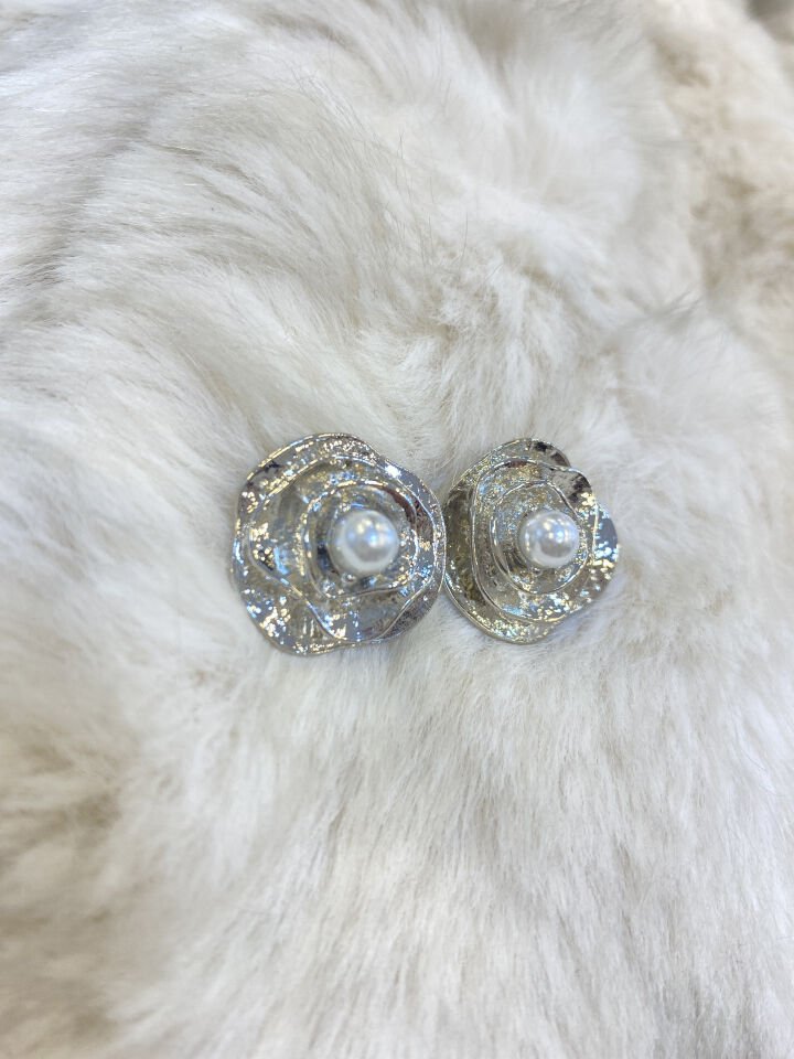 GÜL İNCİ KÜ GÜMÜŞ