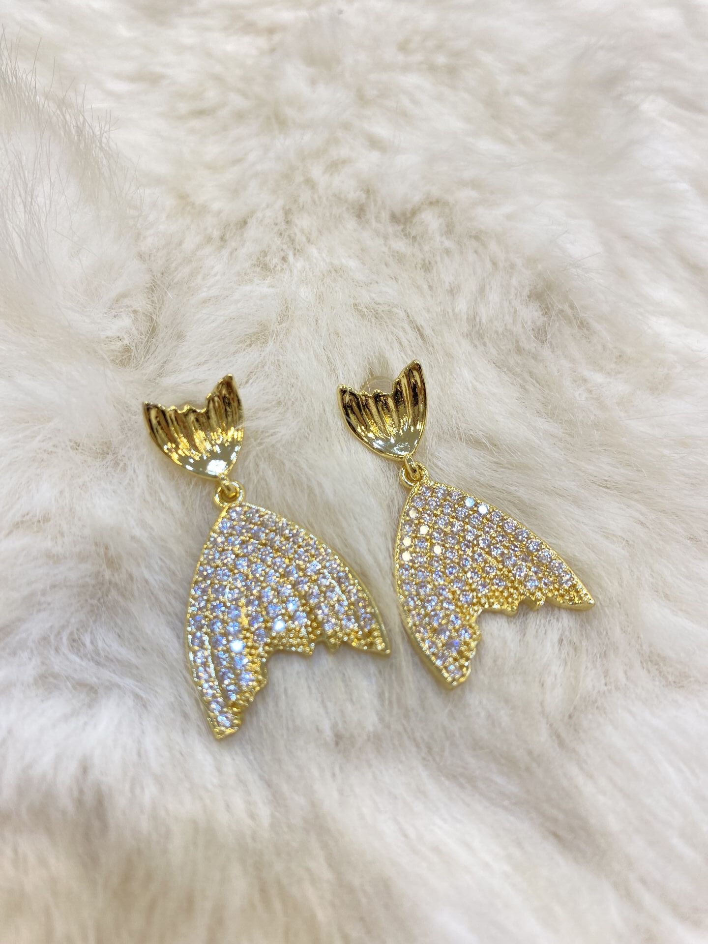 TAŞLI KUYRUK KÜ ALTIN