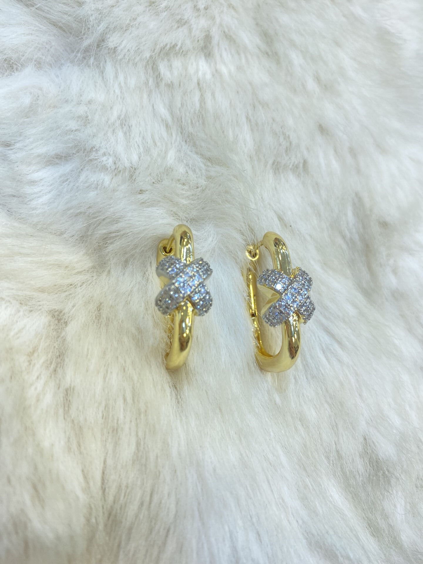 ÇARPI DİKDÖRT. BÜYÜK KÜ ALTIN