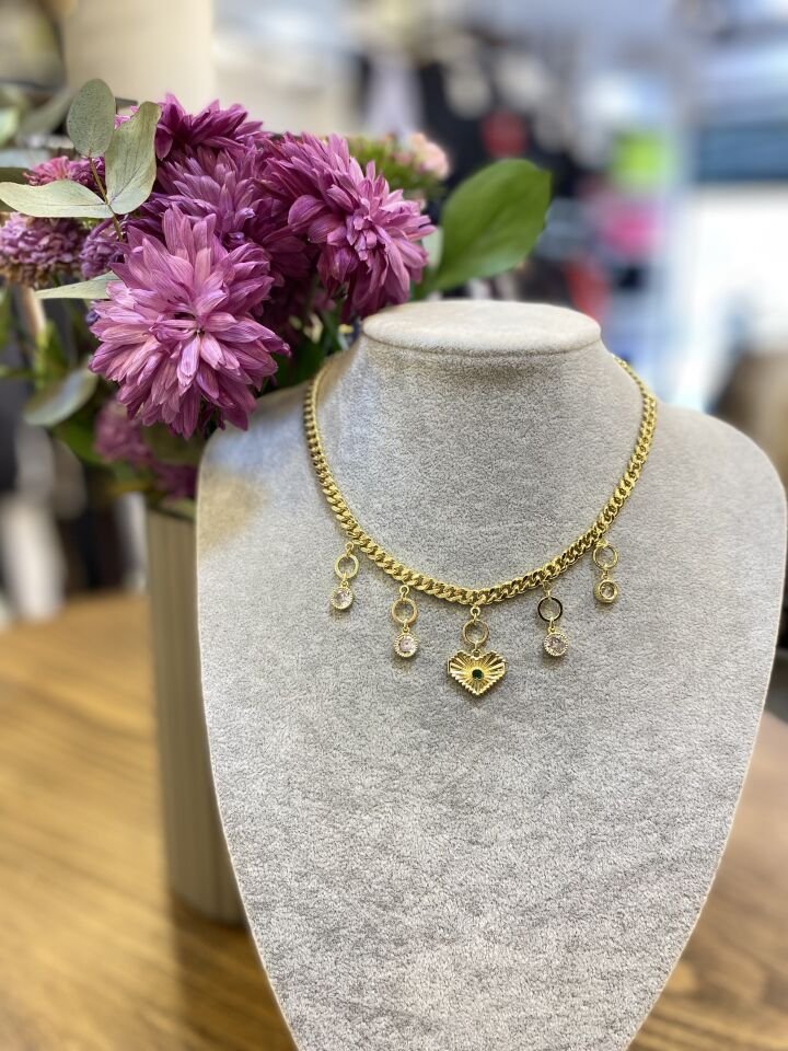 KALPLİ YEŞİL TAŞ GURMET KO ALTIN